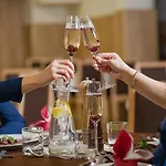 Wellness Hluboky Dvur Hotel 3*