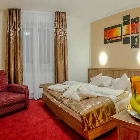 Wellness Hluboky Dvur Hotel 3*