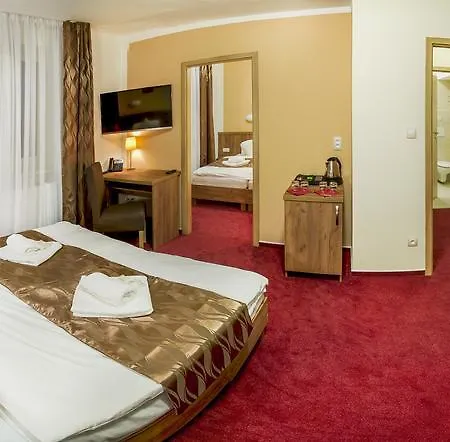 Hotel Wellness Hluboky Dvur 3*