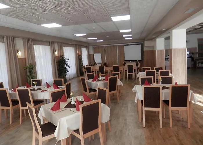 Hotel Wellness Hluboky Dvur 3*